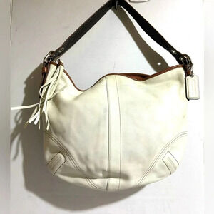 Coach vintage white leather shoulder handbag